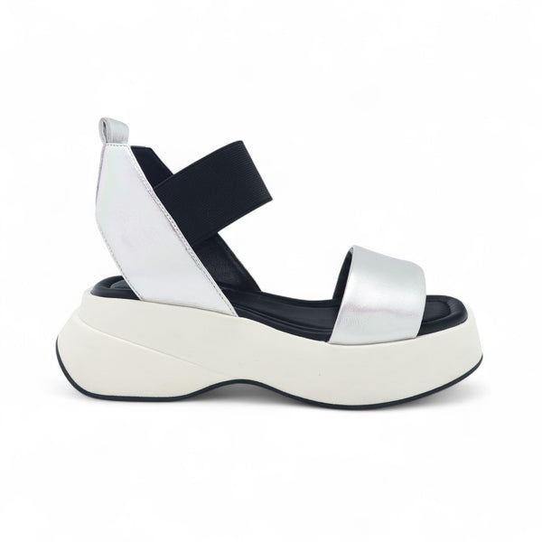 ELENA IACHI C22 - nappa silver
