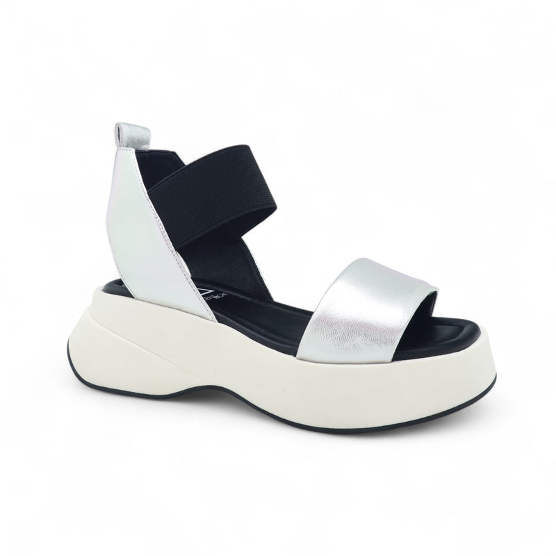 ELENA IACHI C22 - nappa silver
