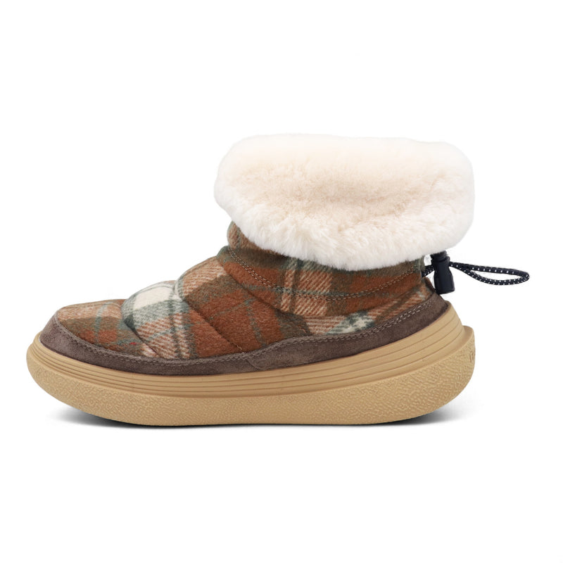 FLOWER MOUNTAIN FAMI